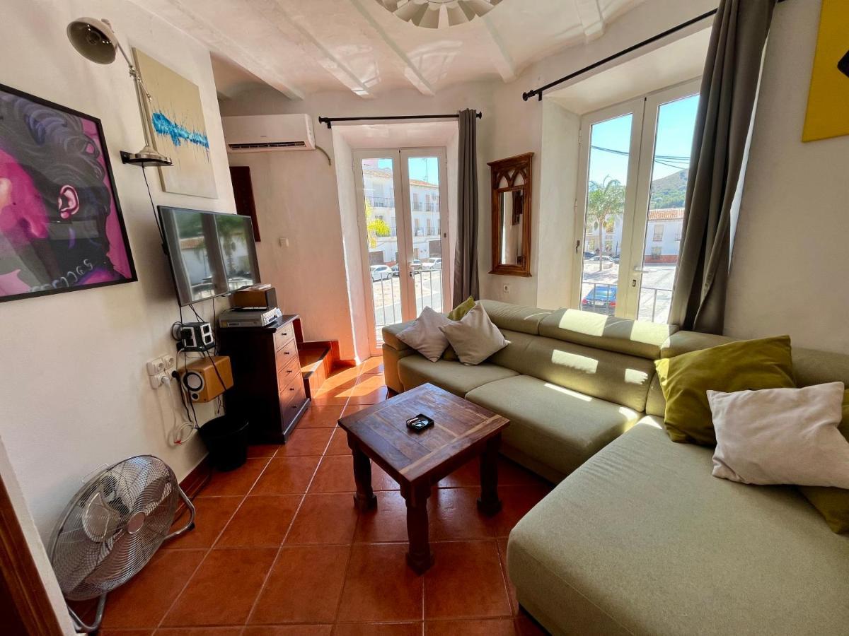 Spanish Town House อะโลรา ภายนอก รูปภาพ
