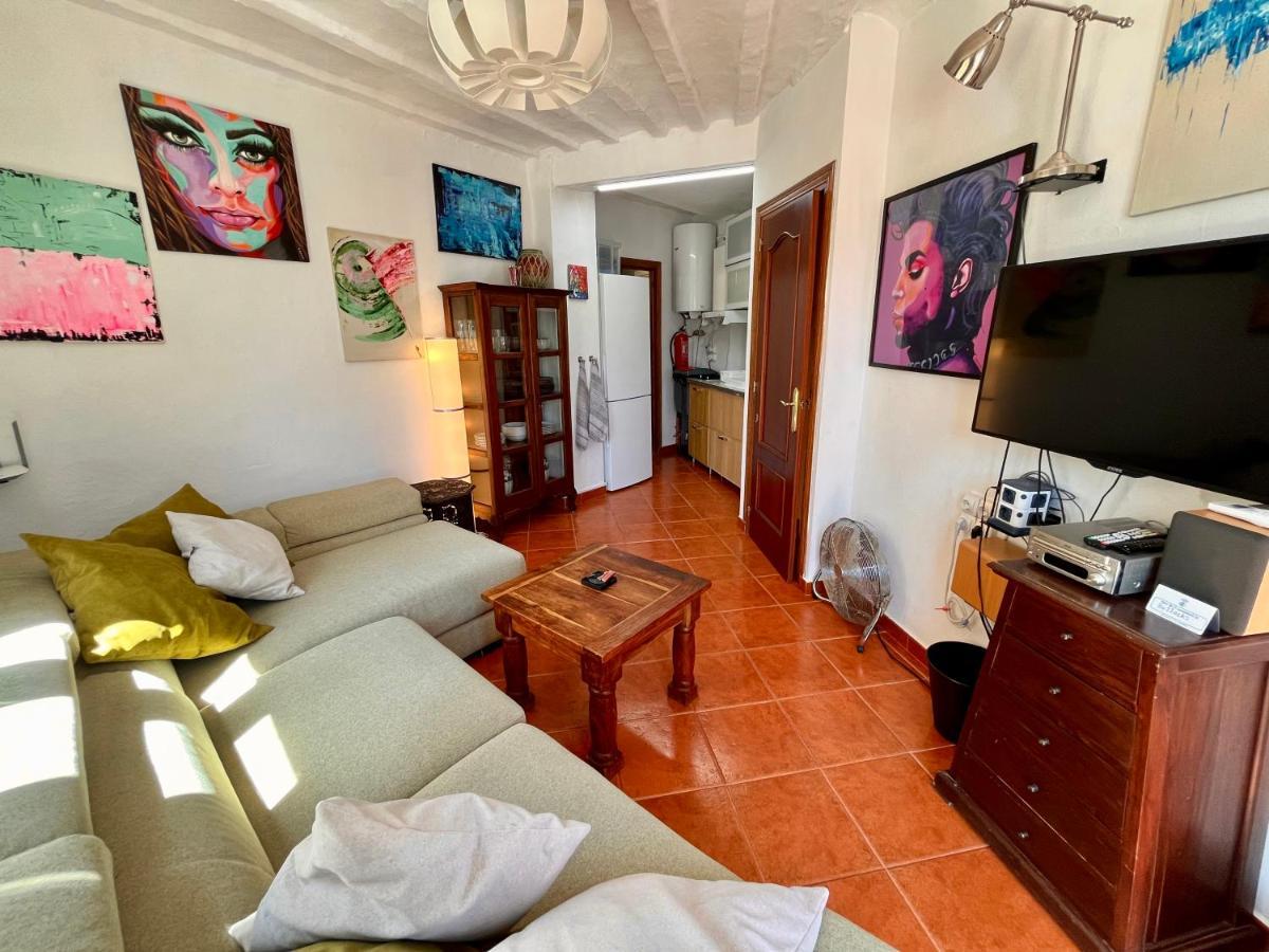 Spanish Town House อะโลรา ภายนอก รูปภาพ